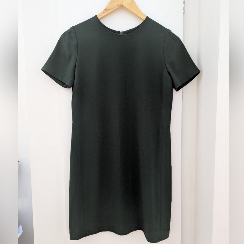 Aritzia Babaton Classic Green Mini Dress